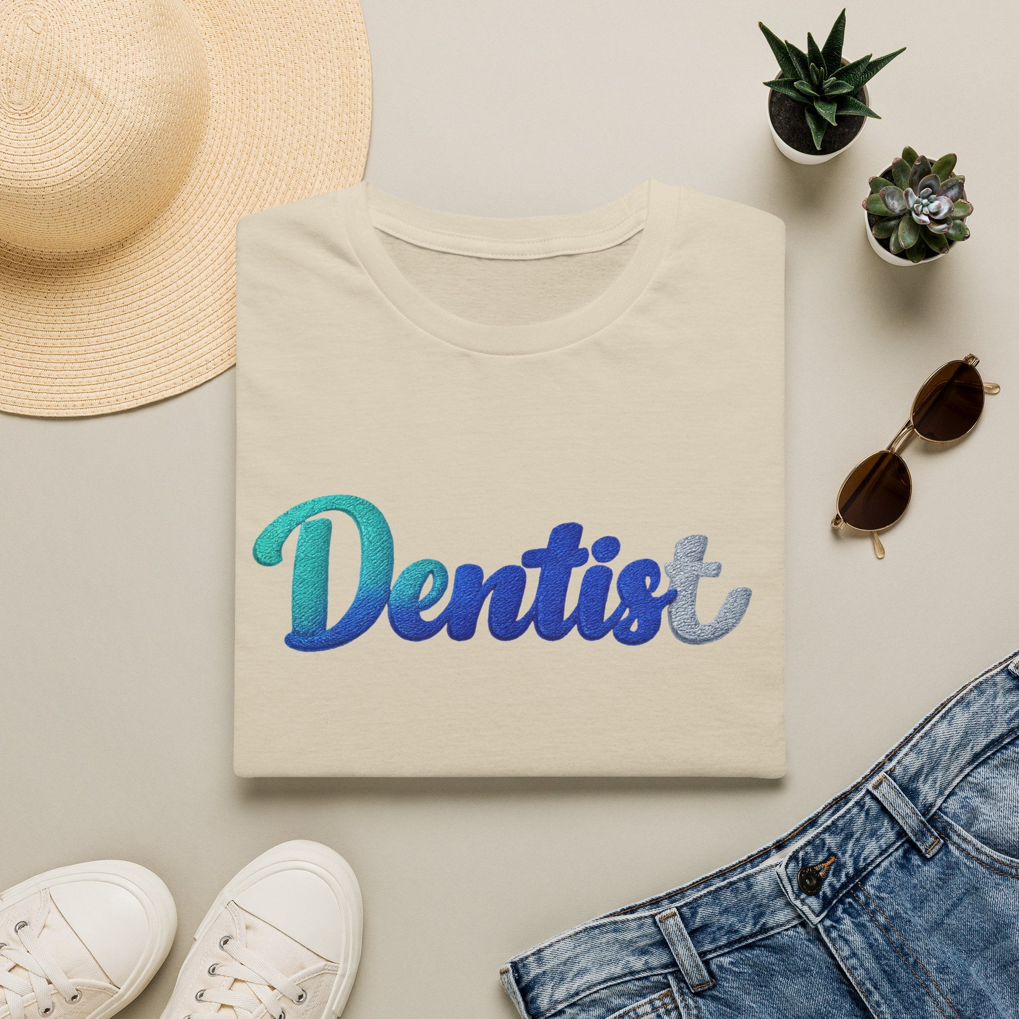 Dentist T-Shirt — Gradient Script Dental Tee for Hygienists & Dentists