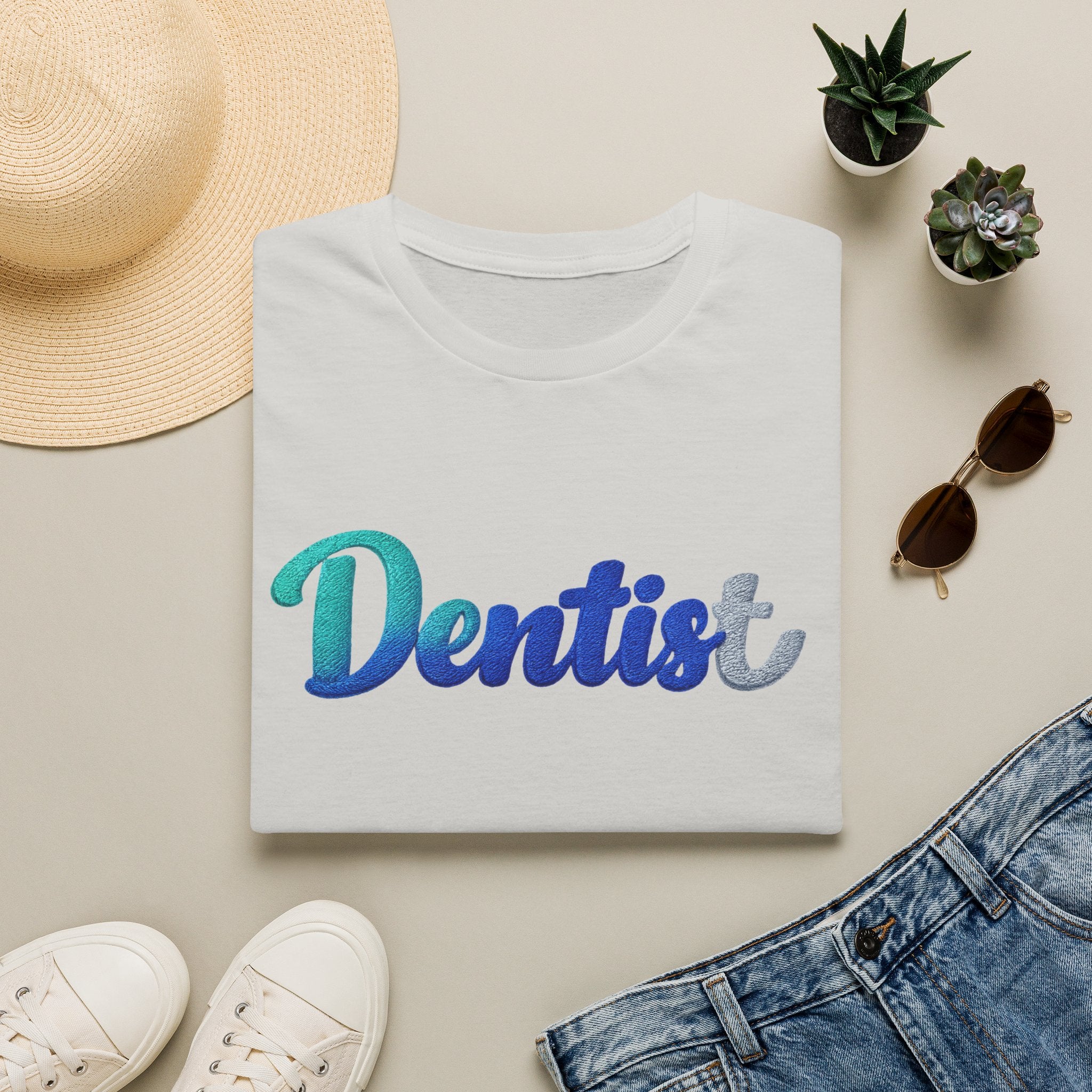 Dentist T-Shirt — Gradient Script Dental Tee for Hygienists & Dentists
