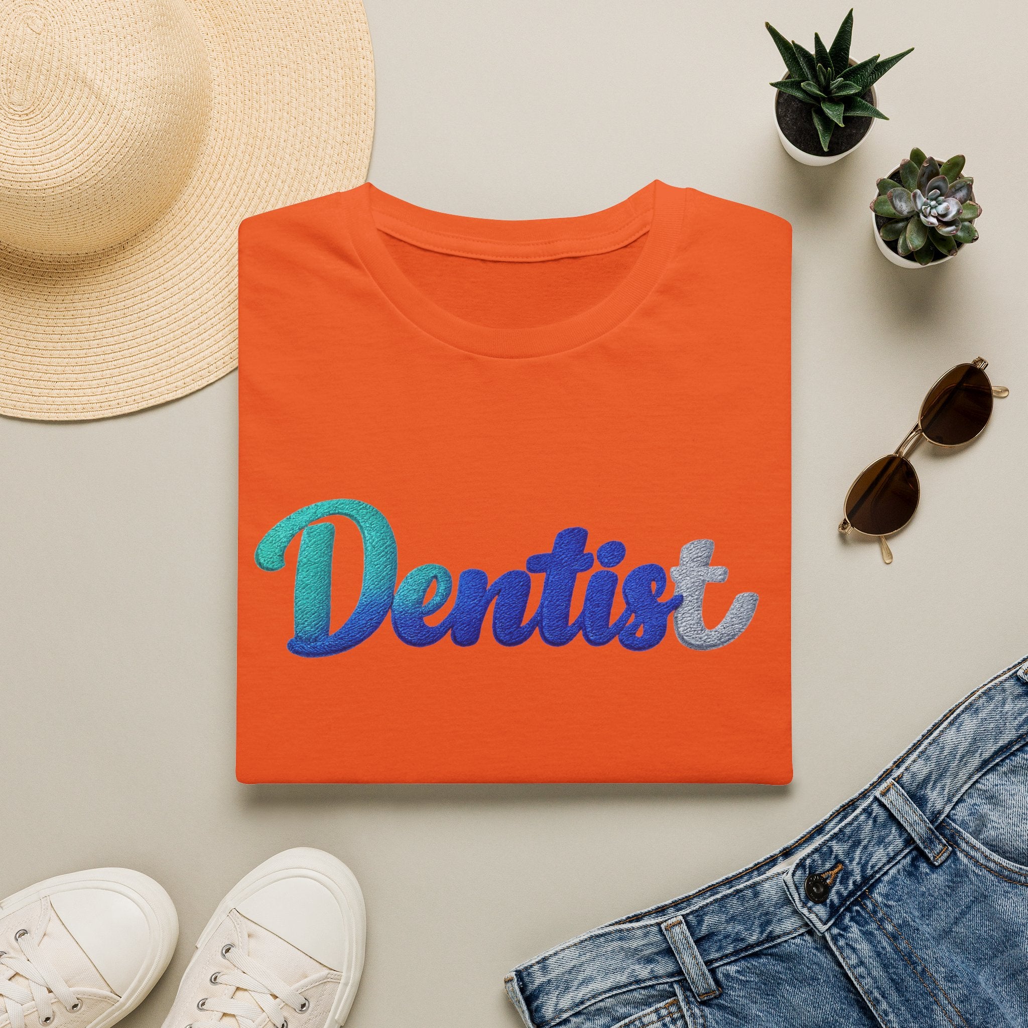Dentist T-Shirt — Gradient Script Dental Tee for Hygienists & Dentists